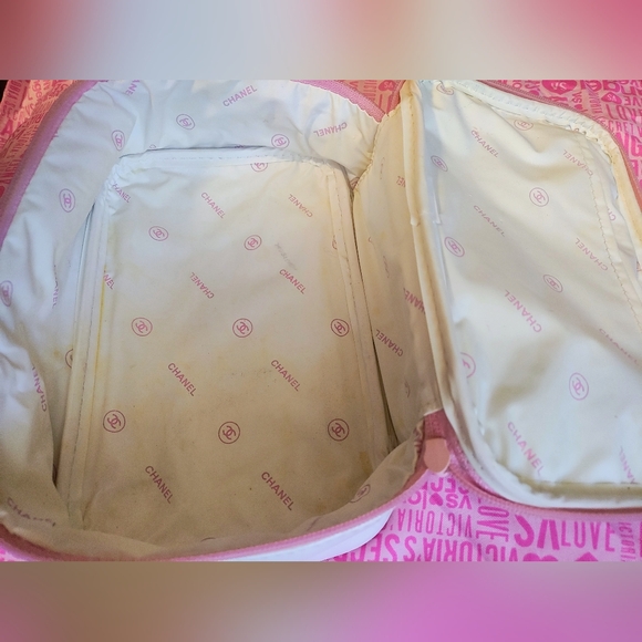 CHANEL Parfums vintage Cosmetics Bag - Picture 8 of 13